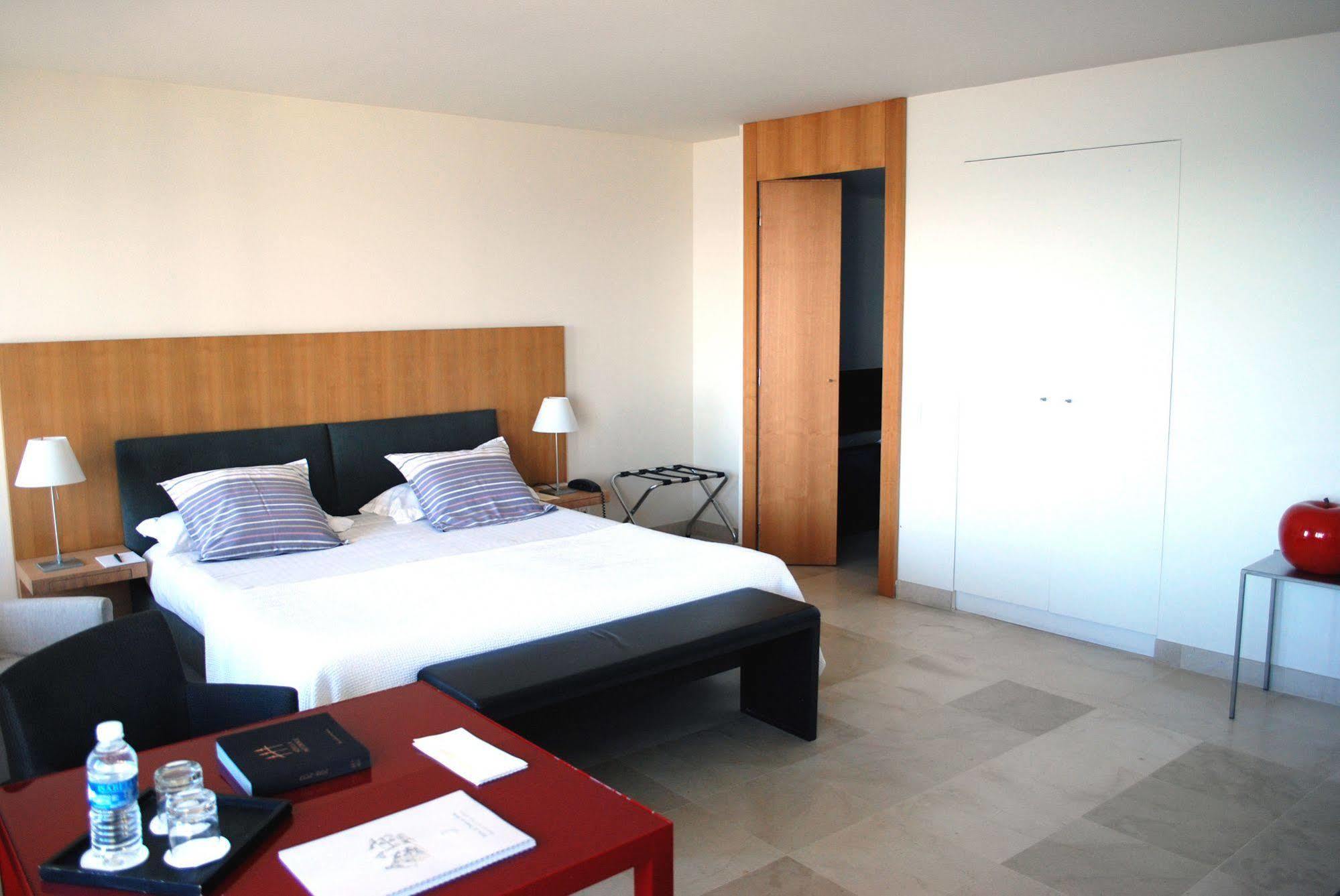Le Temps De Vivre Hotel 4*